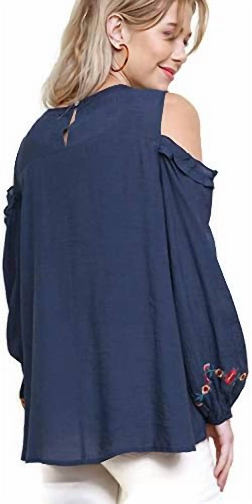 Umgee - Floral Embroidered Crochet Trim Top
