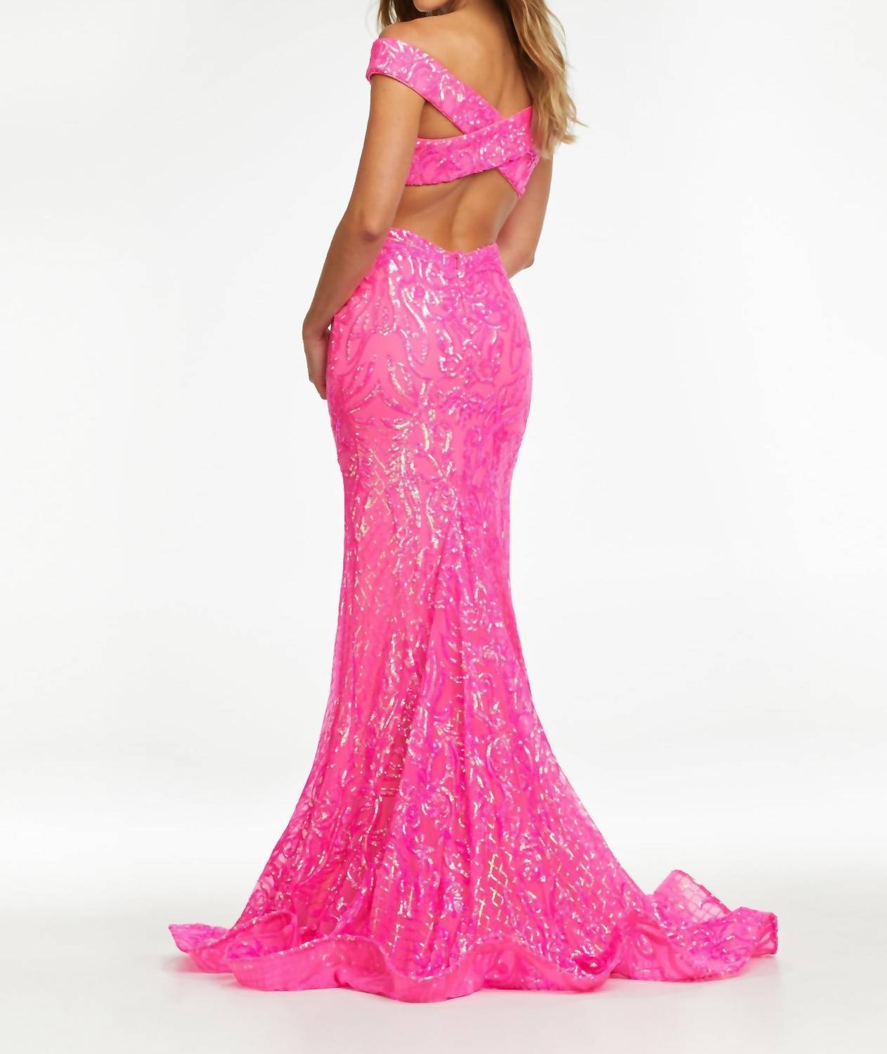 Ashleylauren - Fit And Flare Prom Dress
