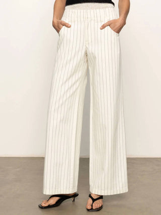 Santuário - Calça Jeans Arden de Perna Larga