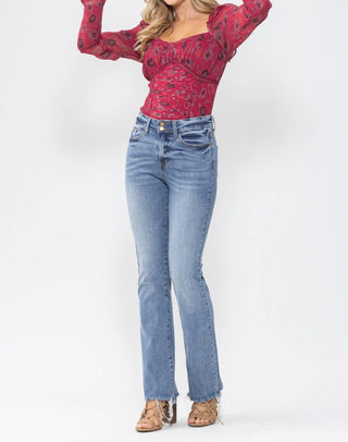Judy Blue - Calça Jeans Bootcut de Cintura Alta com Dois Botões