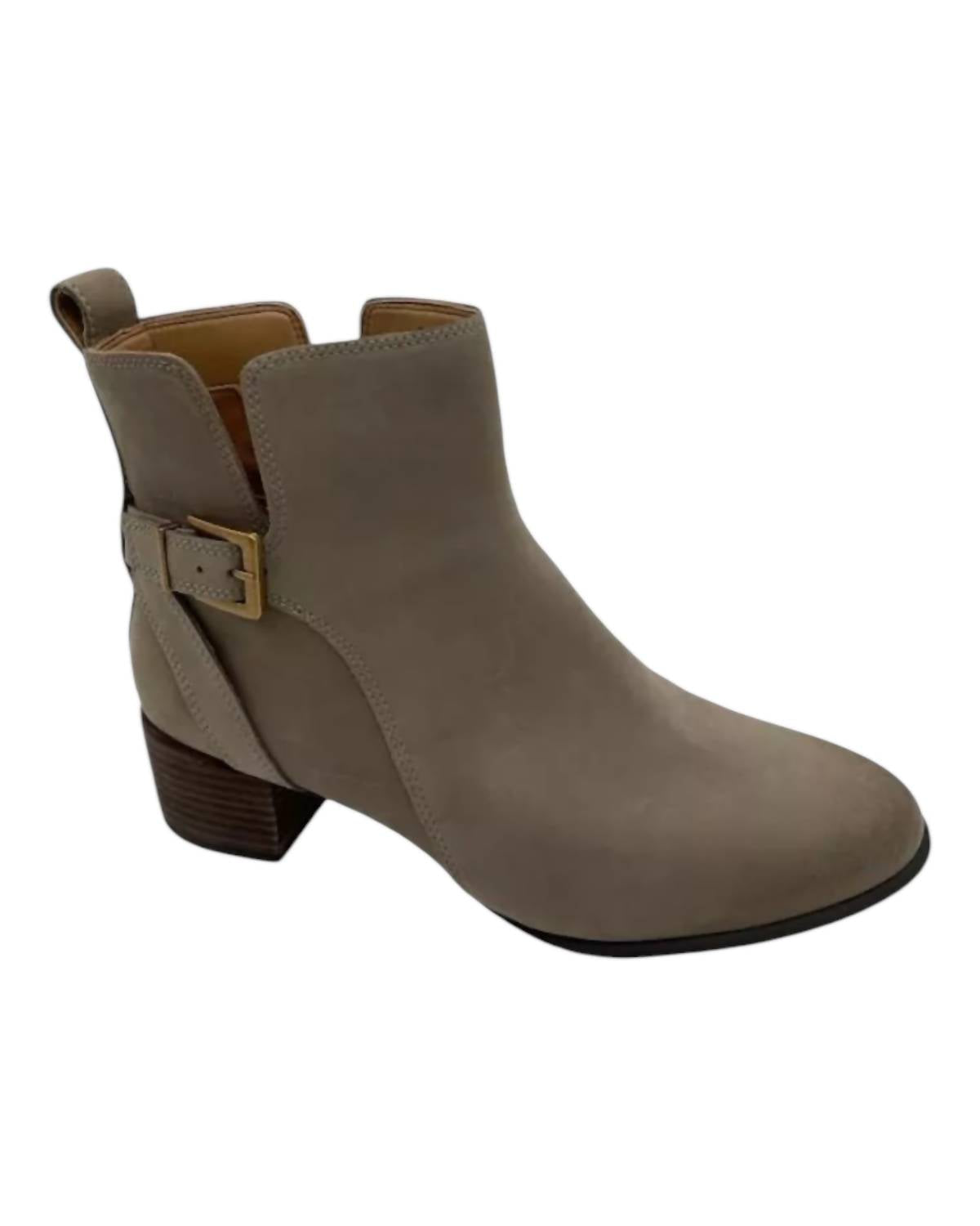 Vionic - Women's Waterproof Boots