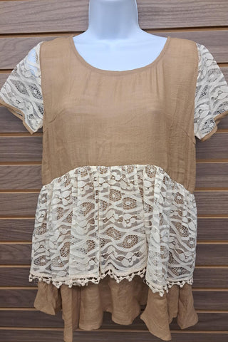A'Reve - Blusa feminina de renda cáqui manga curta
