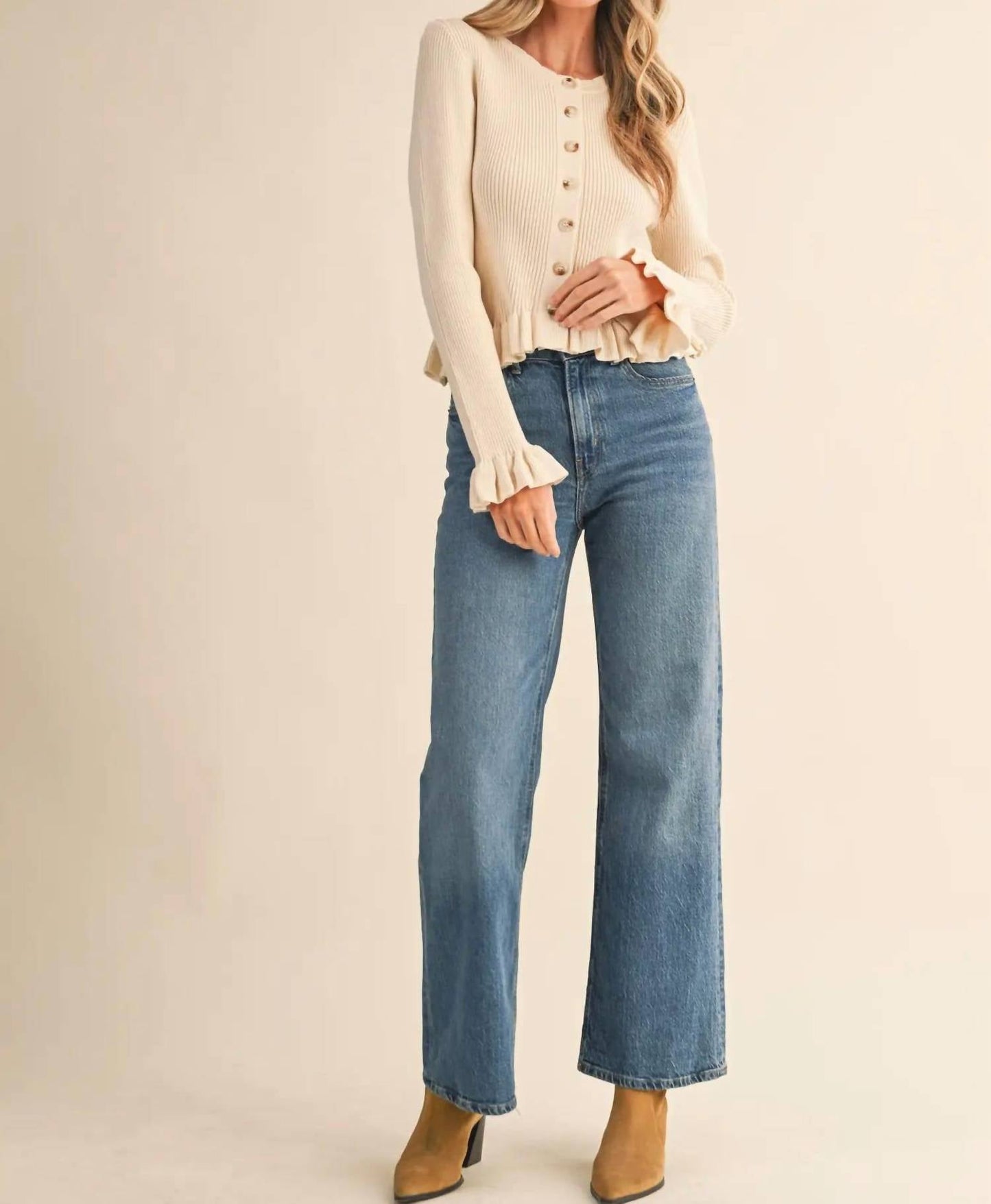 &Merci - The Sienna Ruffle Hem Ribbed Knit Sweater