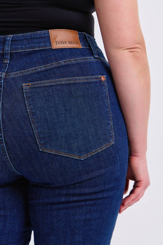 Judy Blue - Calça Jeans Skinny com Controle de Barriga de Cintura Média
