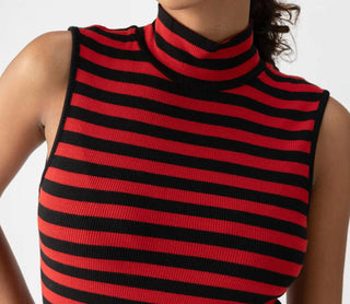 Santuário - Regata sem mangas com gola falsa essencial para roupas