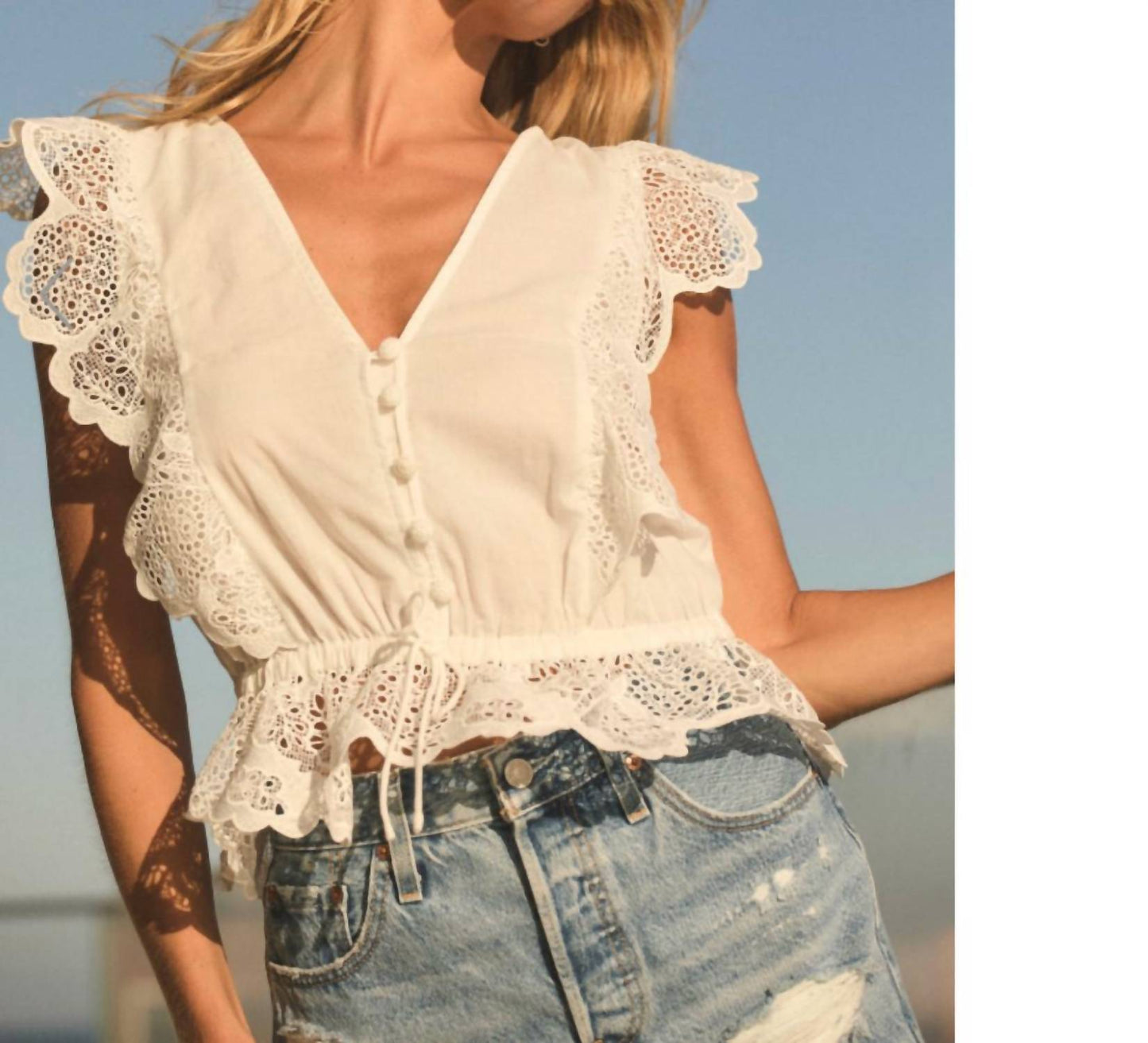 Btb Los Angeles - Capri Ruffle Top