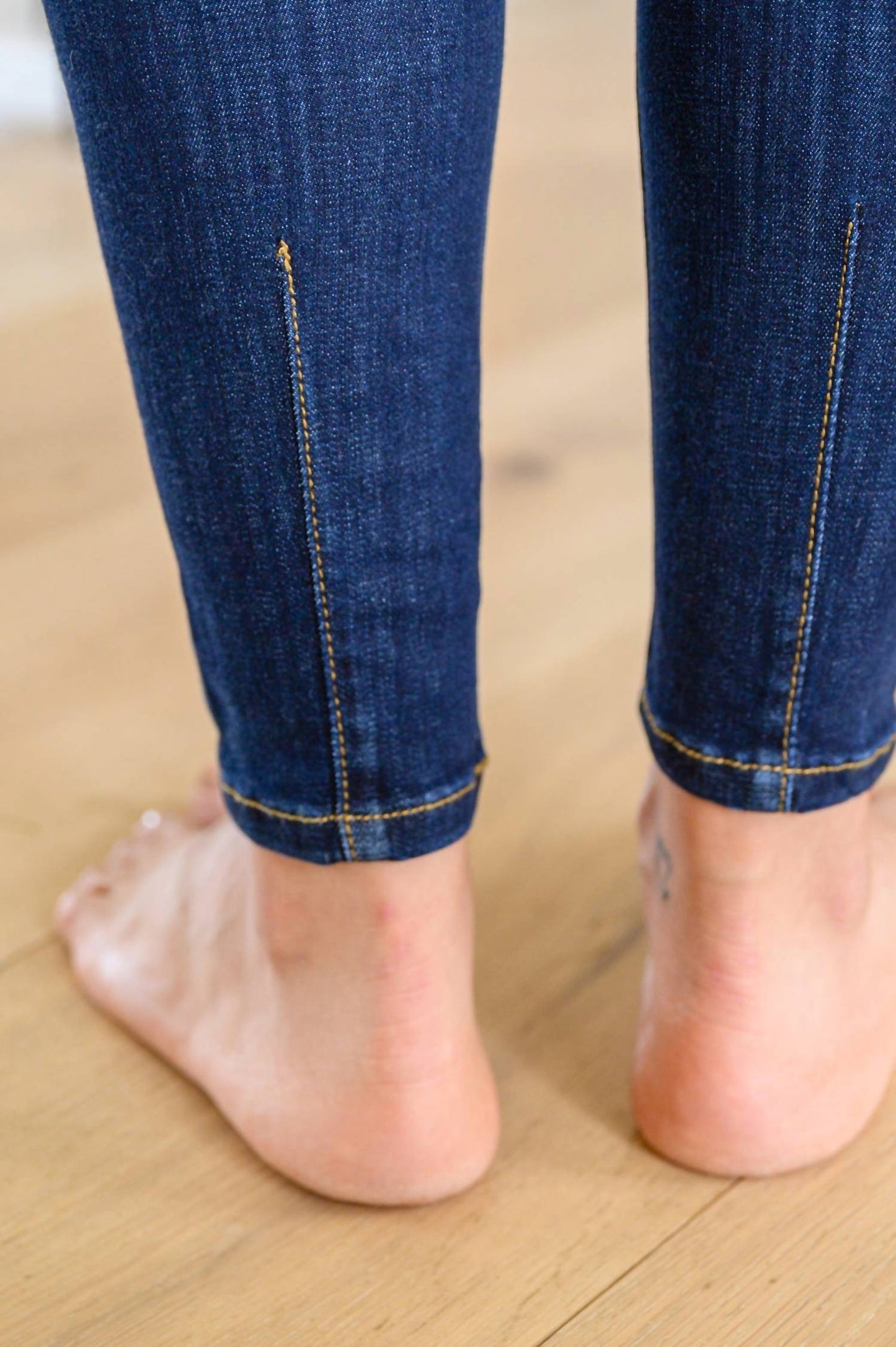 Judy Blue - Back Yoke Skinny Jeans with Phone Pocket