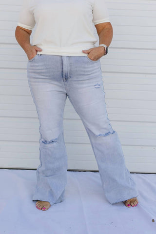 Risen - Cordwood Beach Distressed Jeans