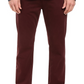 Calça jeans masculina de camurça com corte alfaiataria Ag Adriano Goldschmied Graduate, cor Rum Raisin. Variações de tamanho disponíveis.