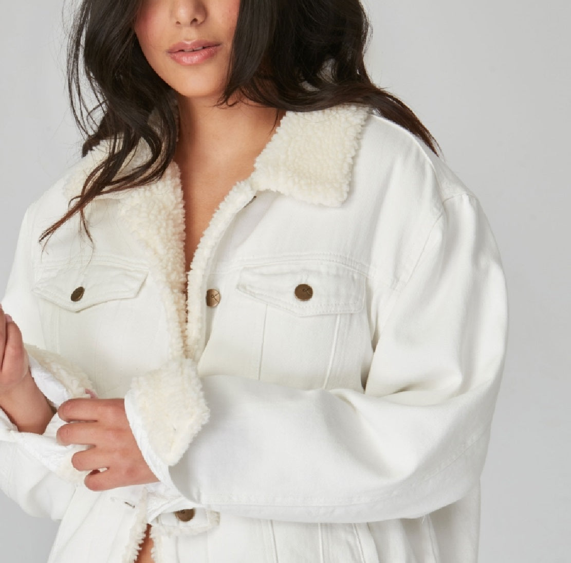 Jaqueta Trucker Feminina Lola Jeans Branca Tamanho X-G