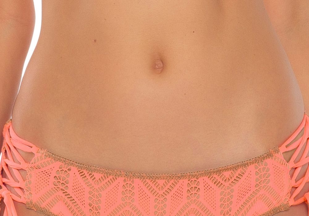 Calcinha de maiô hipster de crochê com cadarço BECCA Wanderlust, tamanho M, azul marinho, para mulheres