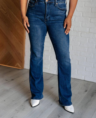 Judy Blue - Calça Jeans Bootcut com Controle de Barriga de Cintura Alta