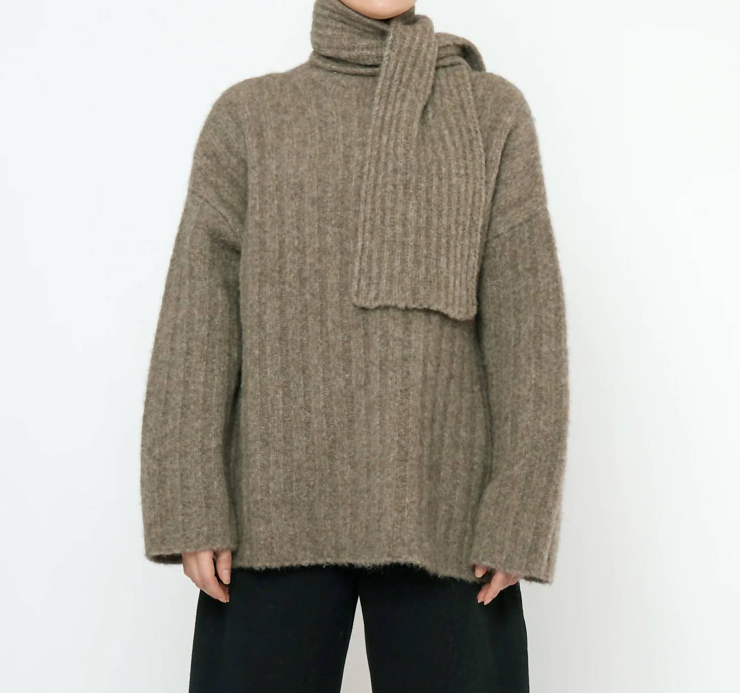 7115 By Szeki - Chunky Mockneck Sweater