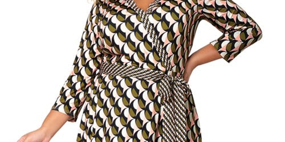 Vestido envelope falso Leota Perfect com borda geométrica Slice, tamanho 1X