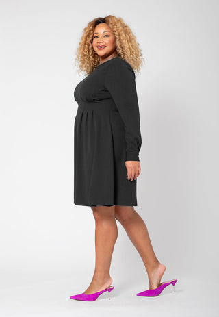 Vestido Lara Fit and Flare de manga comprida feminino Leota (curvo) preto