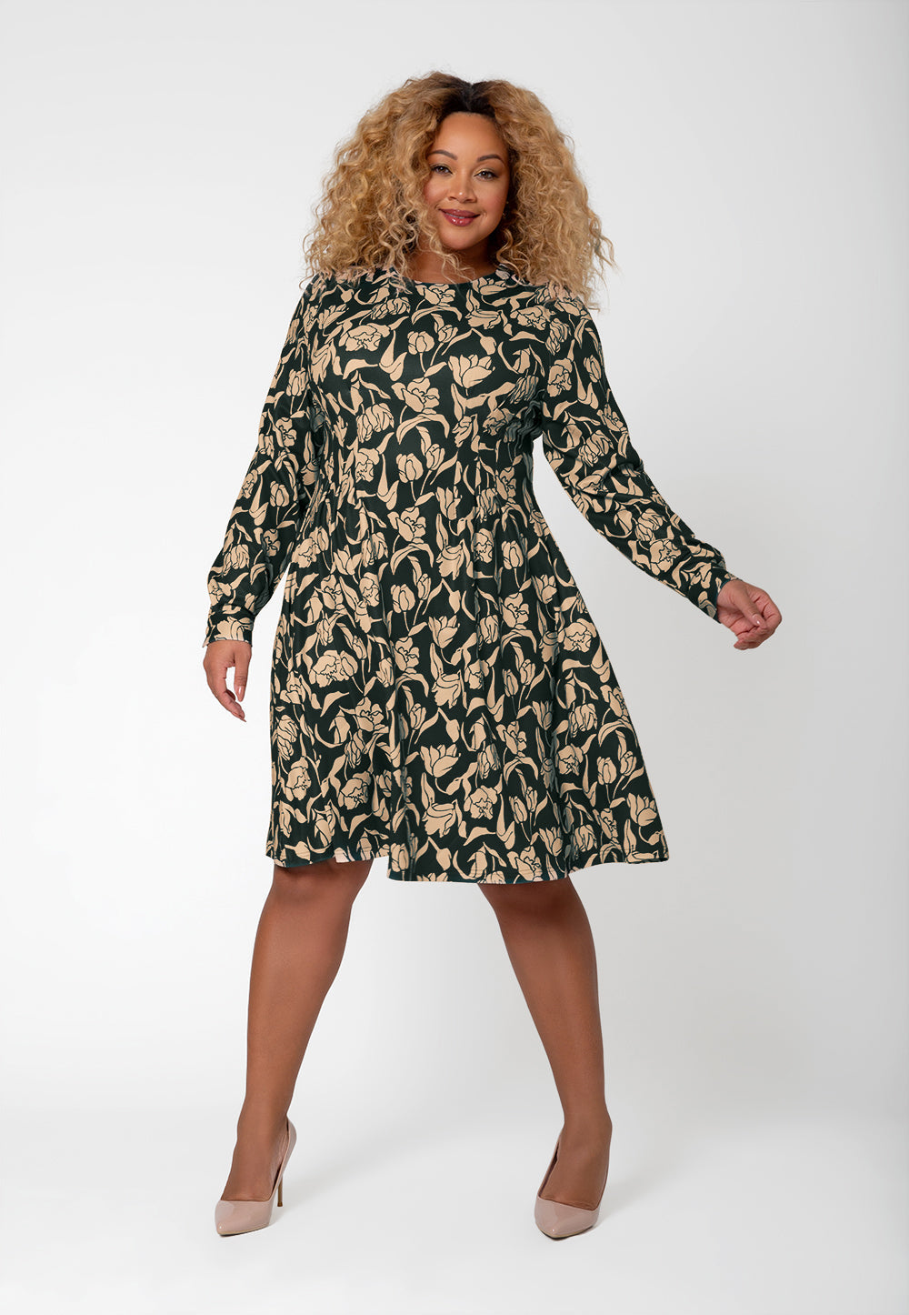 Vestido Lara Fit and Flare de manga comprida feminino Leota (curvo) preto