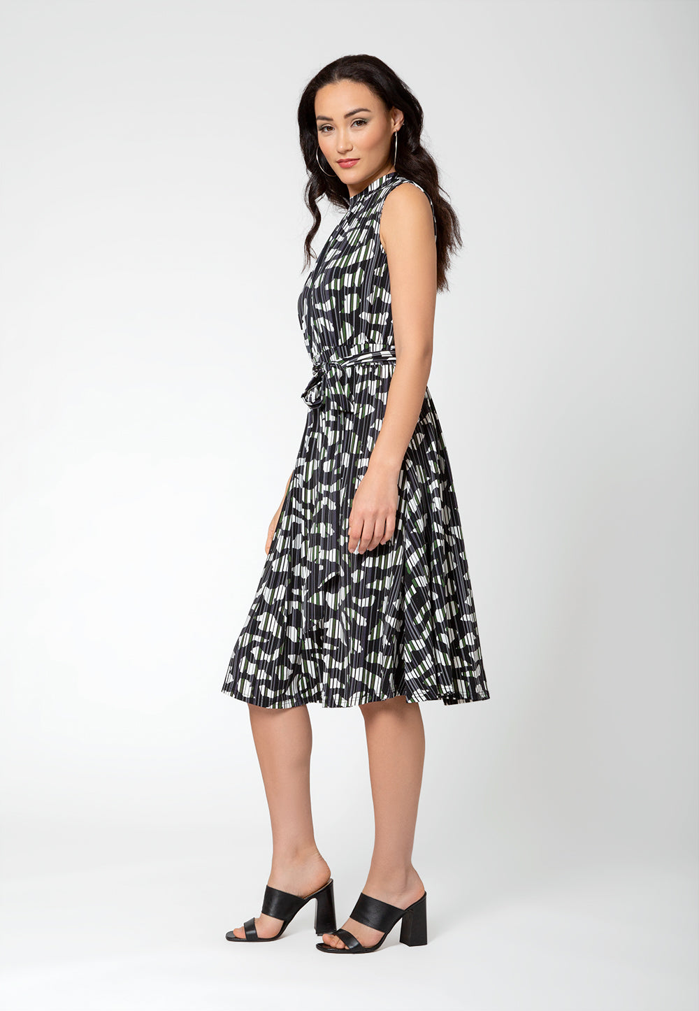 Vestido Midi Mindy Sem Mangas Leota Feminino Cinza