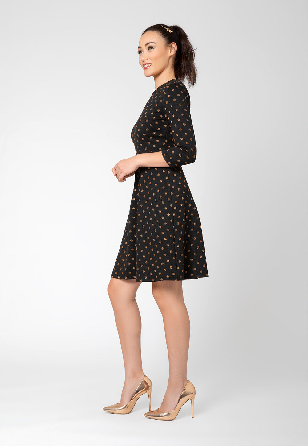 Vestido Katherine com ajuste e flare, manga 3/4, preto, feminino Leota