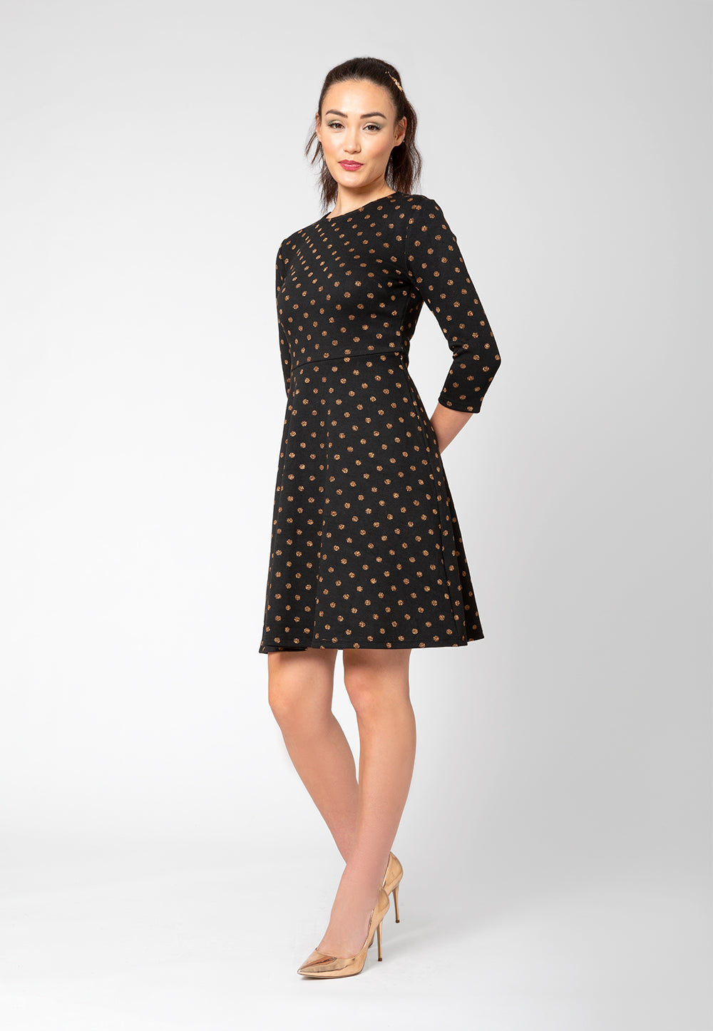 Vestido Katherine com ajuste e flare, manga 3/4, preto, feminino Leota