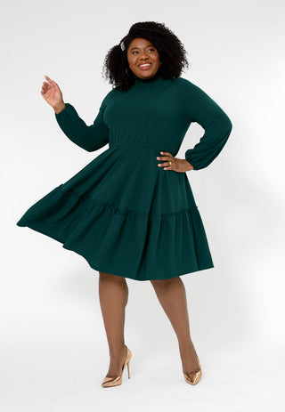 Vestido feminino Leota de manga comprida em jersey boho verde-oliva com camadas (curvo) verde