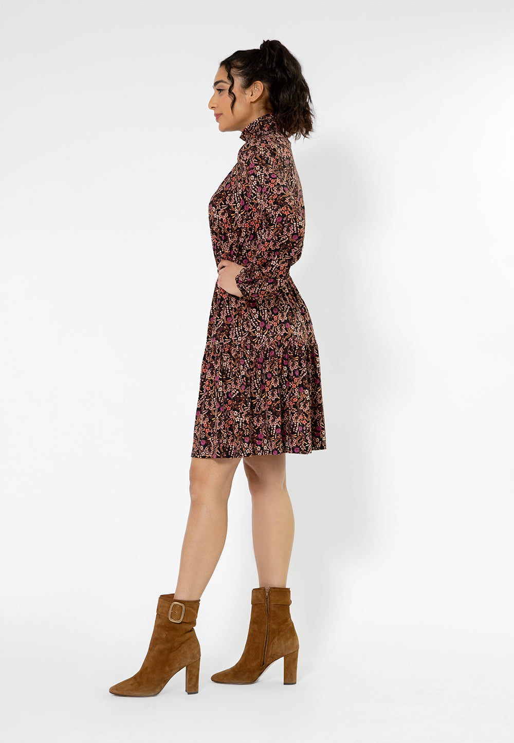 Vestido feminino Leota manga comprida boho jersey verde oliva com camadas vermelho