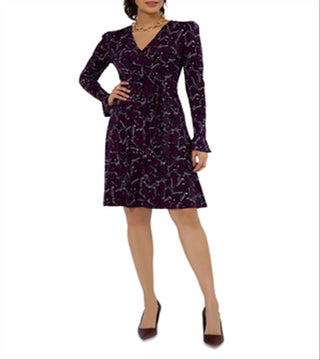 Vestido feminino Leota Rosalia com decote em V e ajuste evasê, preto, tamanho médio