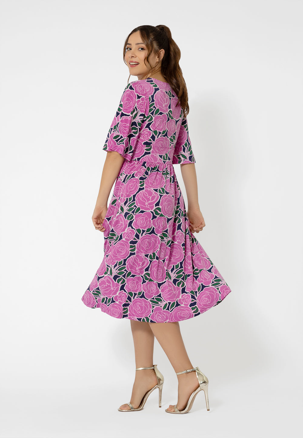 Vestido midi de malha Zoe de manga curta feminino Leota rosa
