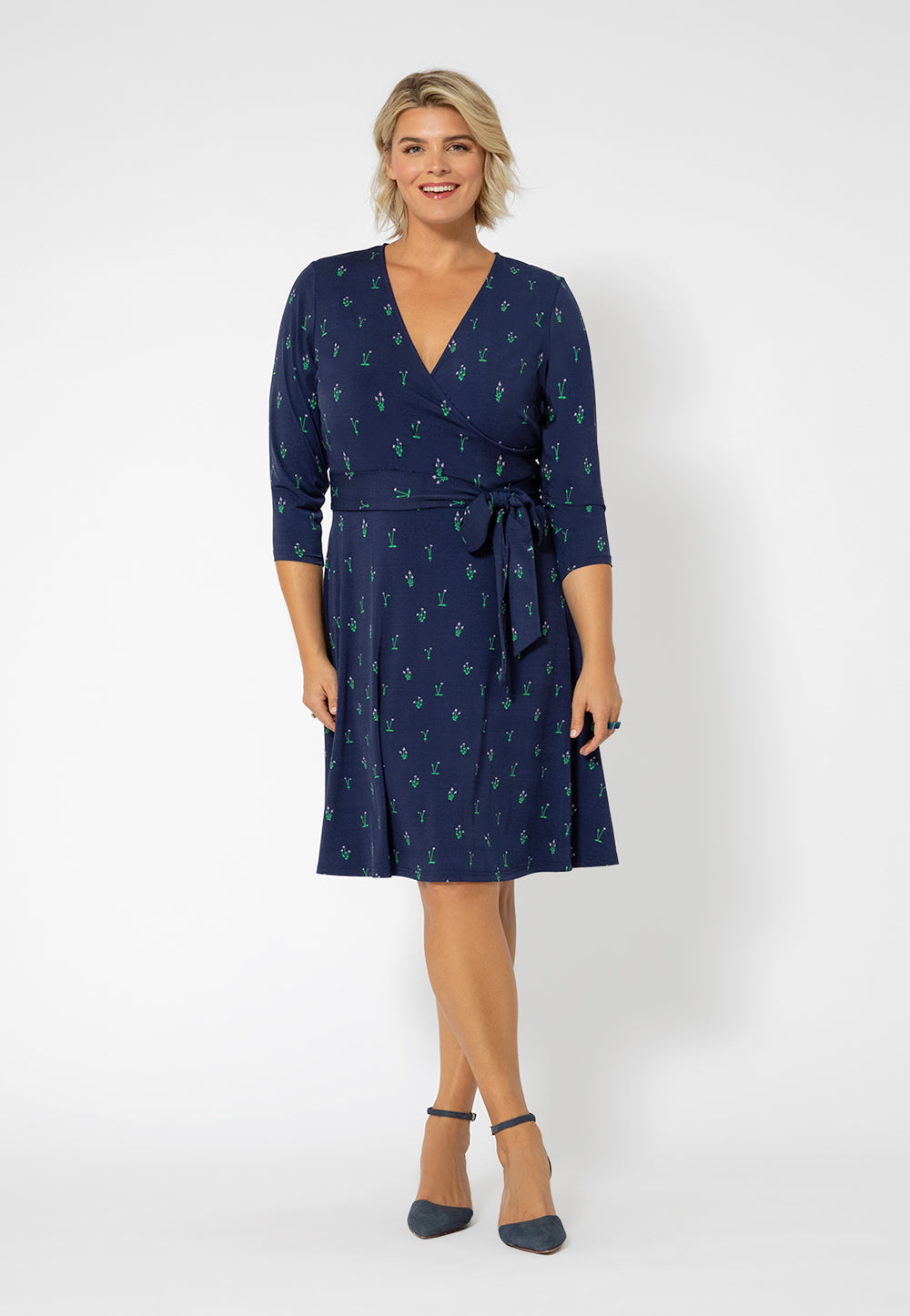 Vestido envelope perfeito de manga curta feminino Leota (curvo) azul