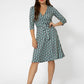 Vestido envelope perfeito com manga 3/4 feminino Leota, verde