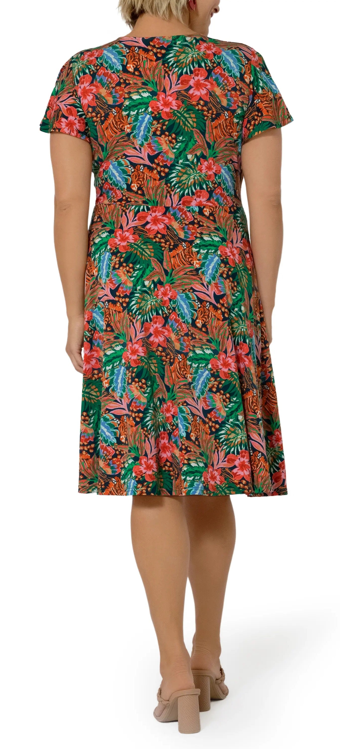 Vestido feminino Leota com mangas esvoaçantes e decote em coração, multicolorido