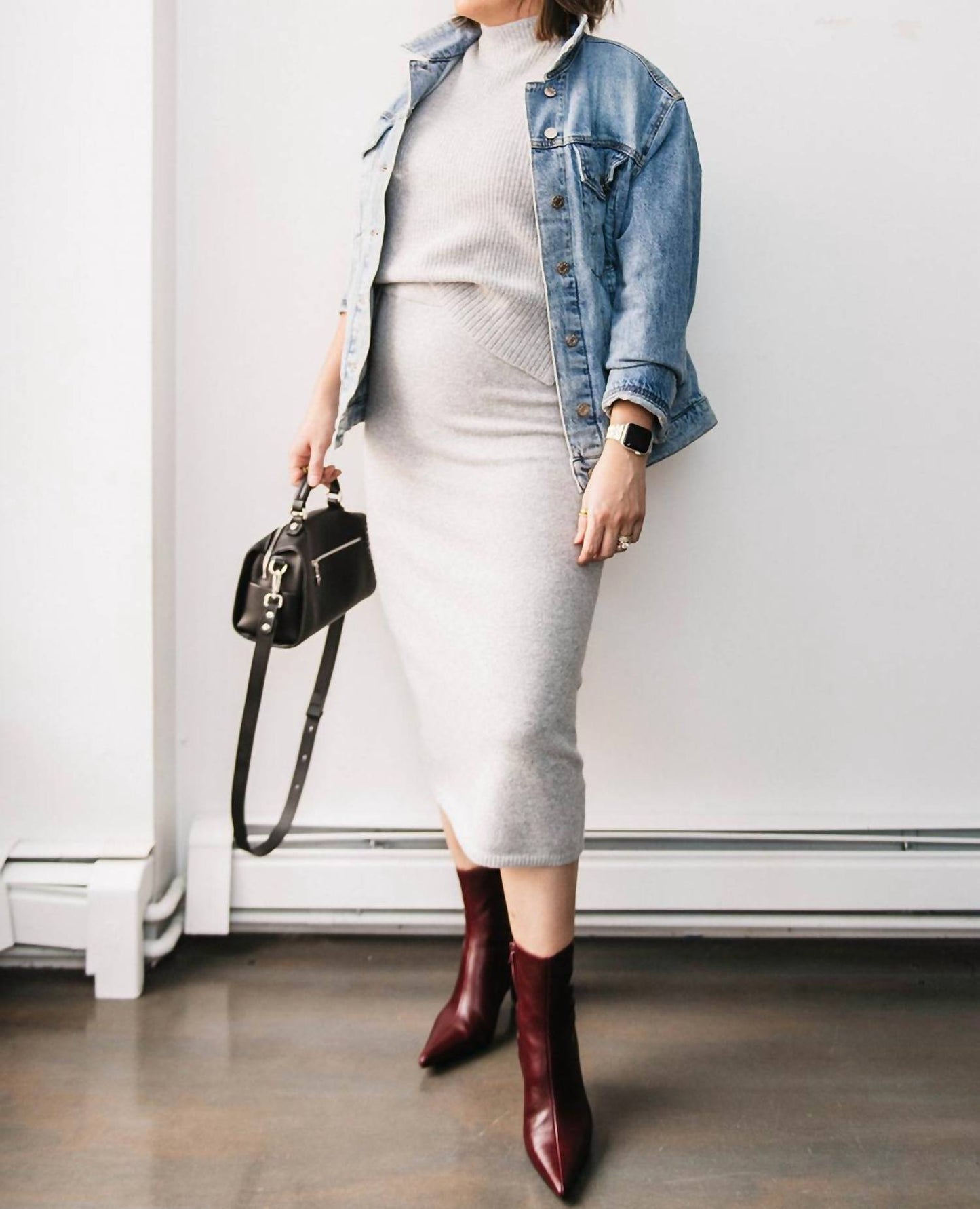 Black Tape - MOCKNECK SLEEVELESS SWEATER