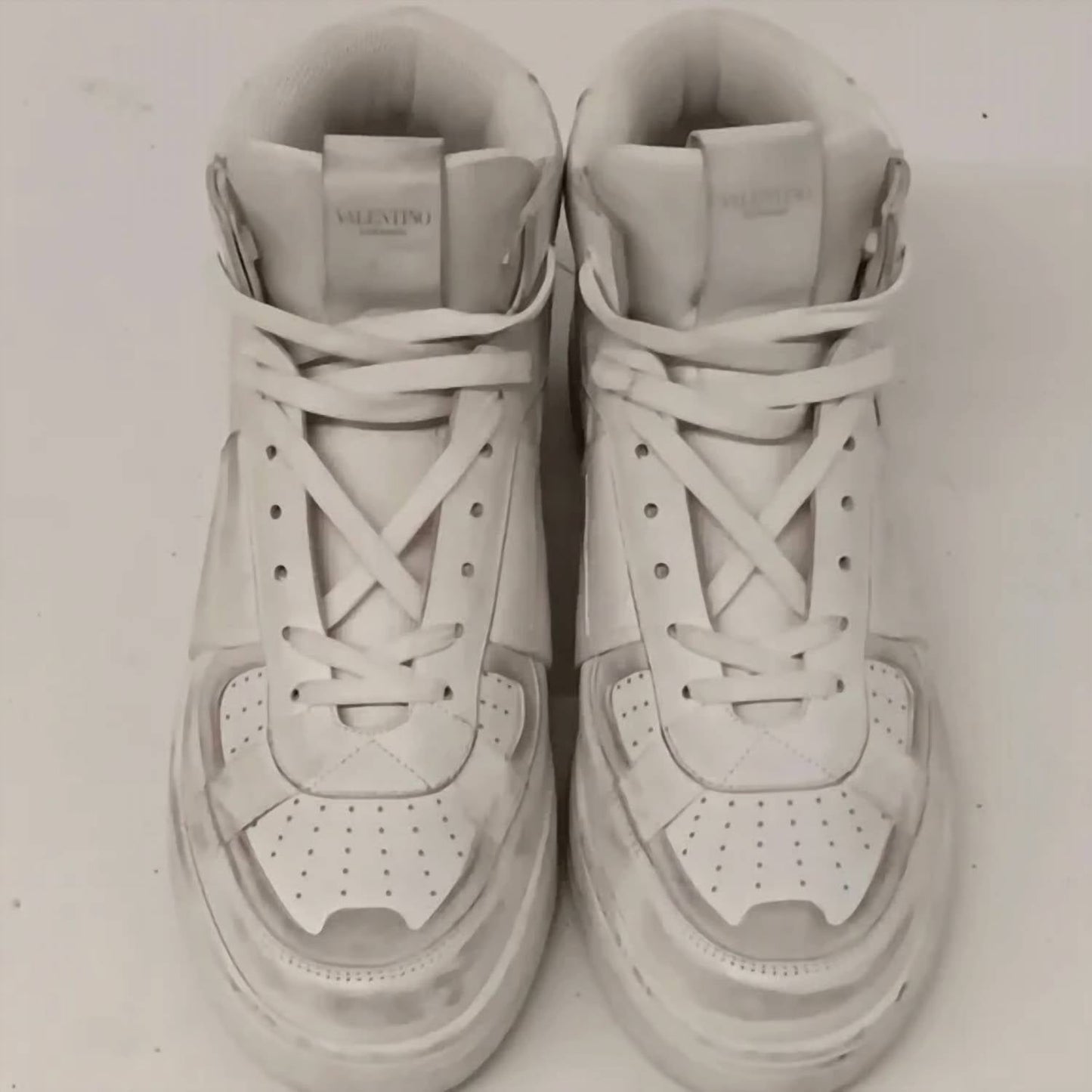 Valentino Garavani - Men's Distressed Mid-top Calfskin Vl7n Sneakers With Bands