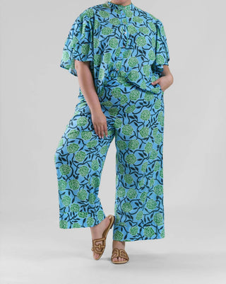 De Loreta - Blusa Daniela com botões - Plus
