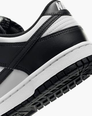 Nike - Dunk Low Next Nature Panda Feminino