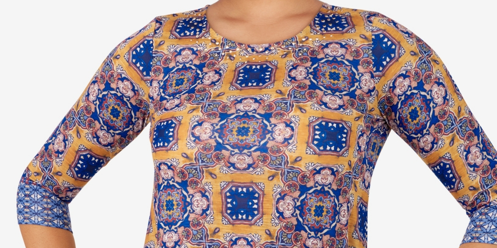 Blusa feminina com sublimação e borda de azulejo Ruby Rd., amarela, tamanho pequeno