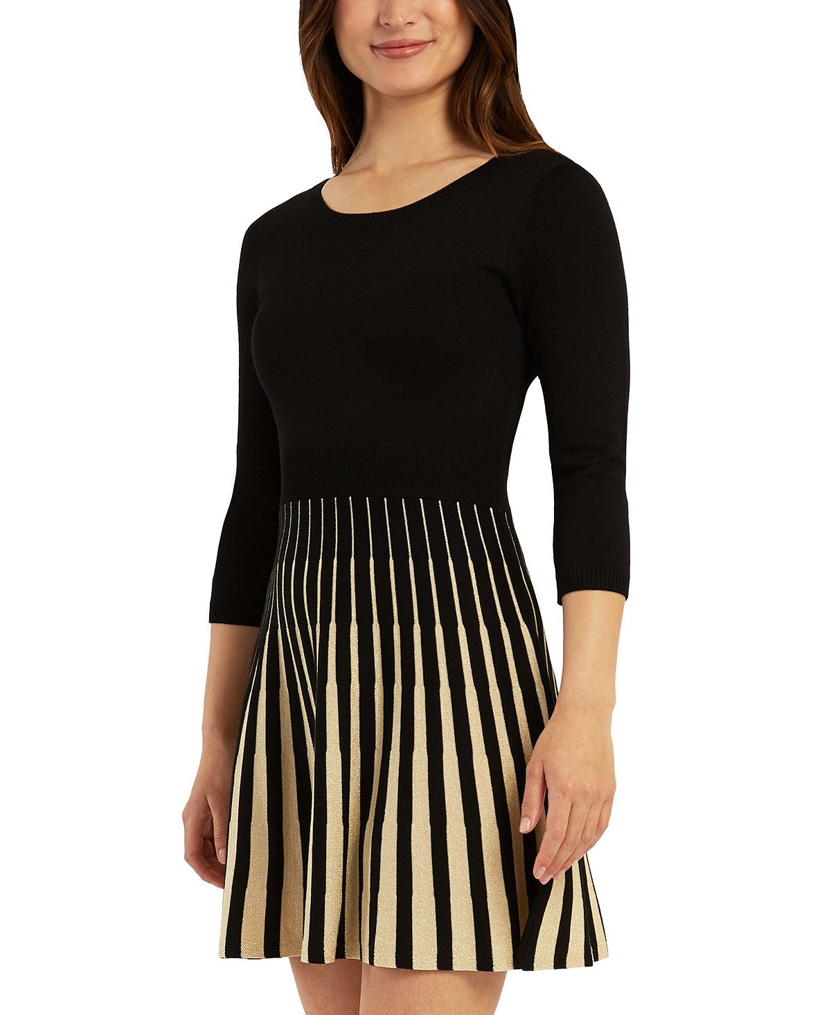 Vestido suéter BCX Junior com costas abertas e ajuste evasê, preto, dourado, tamanho extragrande