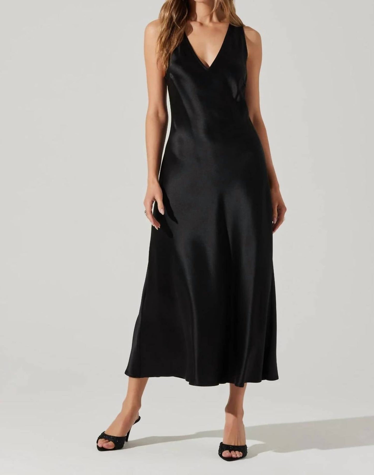 Astr - Ellora Satin Midi Dress