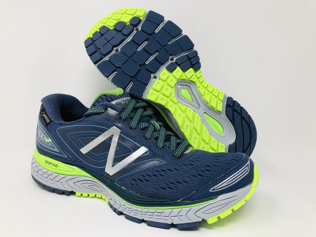 Tênis de corrida New Balance 880 V7 GTX feminino, azul, tamanho 5 B(M) EUA