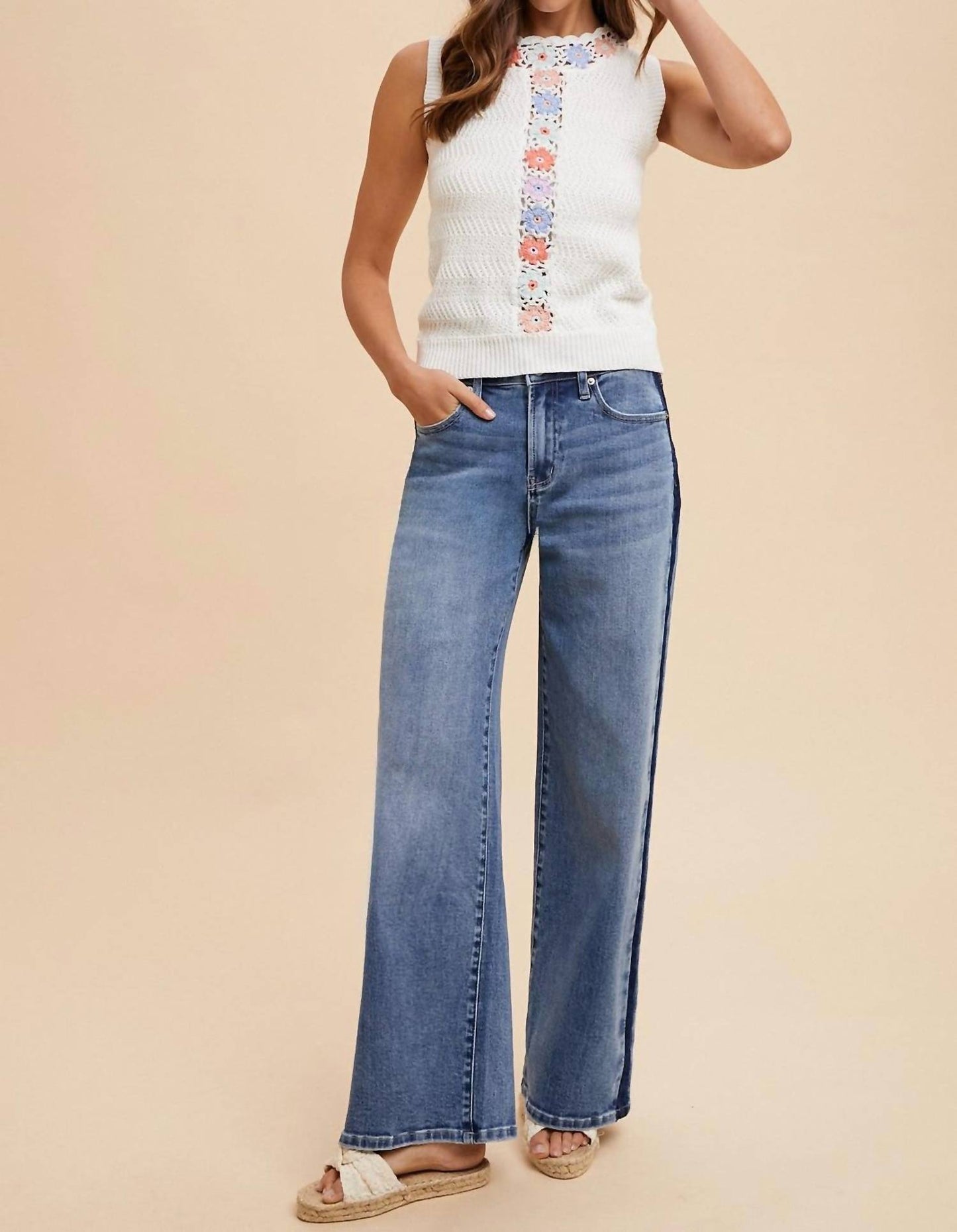 Anniewear - Side Stripe Baggy Jeans