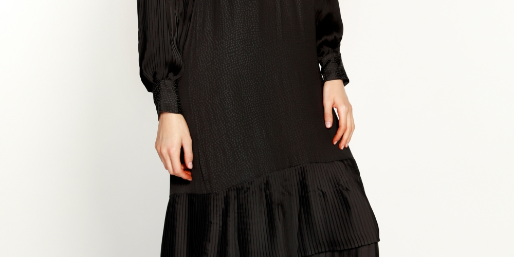 Vestido midi plissado com babados Belldini feminino, preto, tamanho pequeno