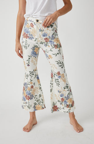 Free People - Calça jeans flare cropped estampada Youthquake