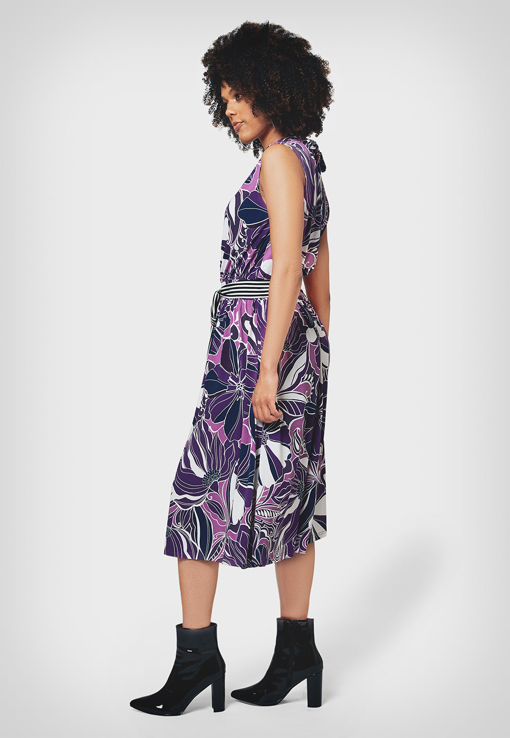 Vestido Mindy sem mangas feminino Leota em roxo floral retrô