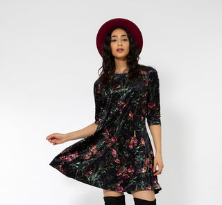 Vestido de veludo Melanie com manga 3/4 feminino Leota, preto