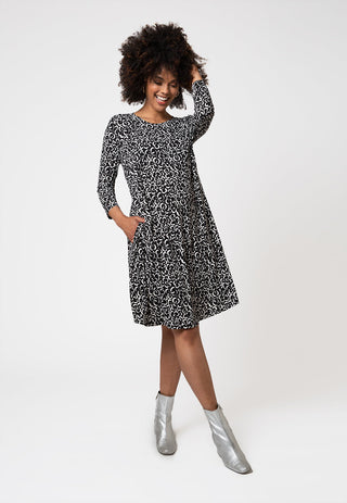 Leota Women's 3/4 Sleeve Melanie Dress in Graphic Gardenia White