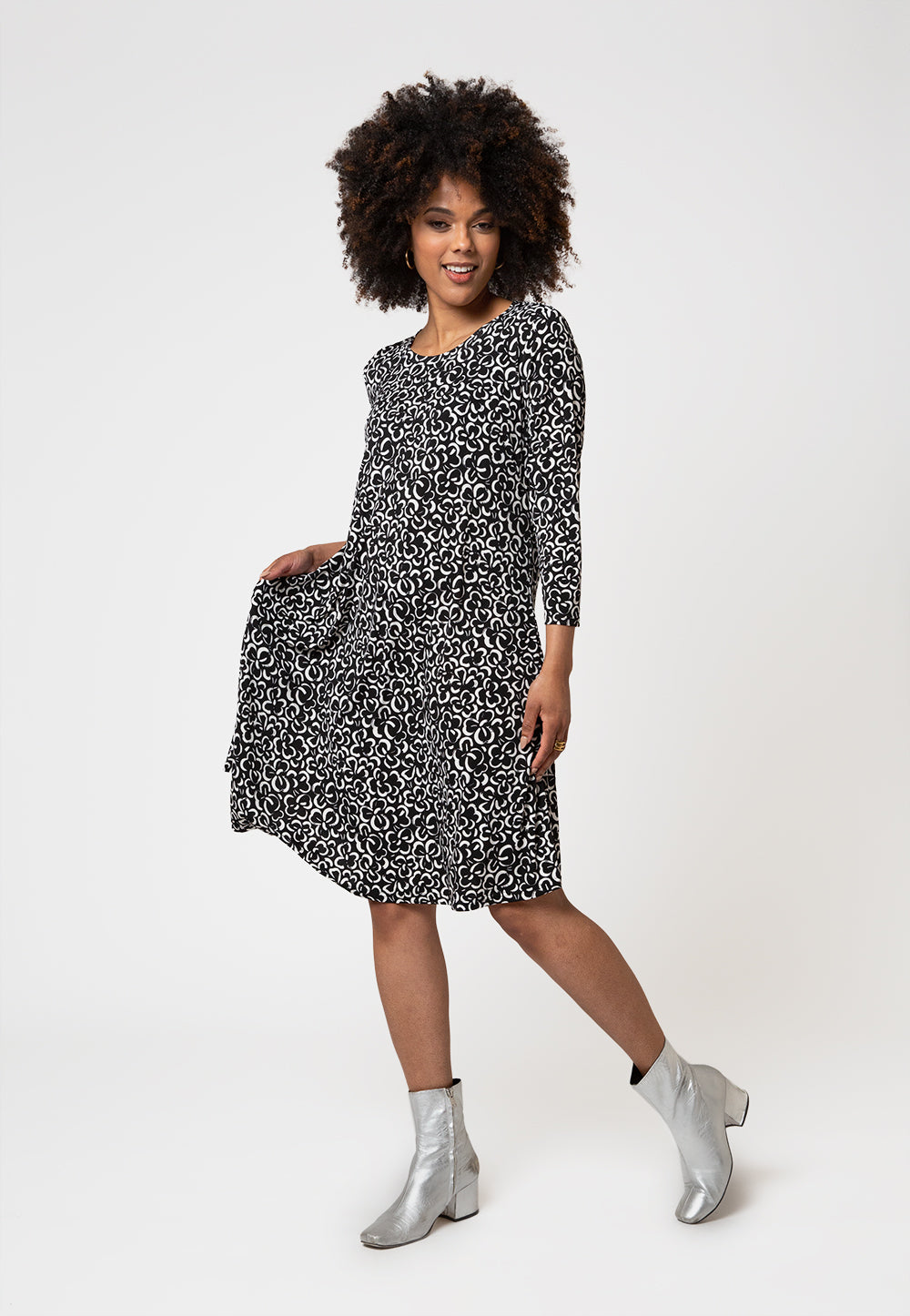 Vestido Melanie Leota Feminino Manga 3/4 em Branco Gráfica Gardenia