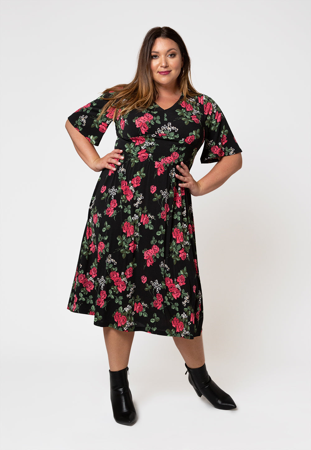 Vestido Zoe de manga curta feminino Leota em Ruby Rose (Curve) Preto