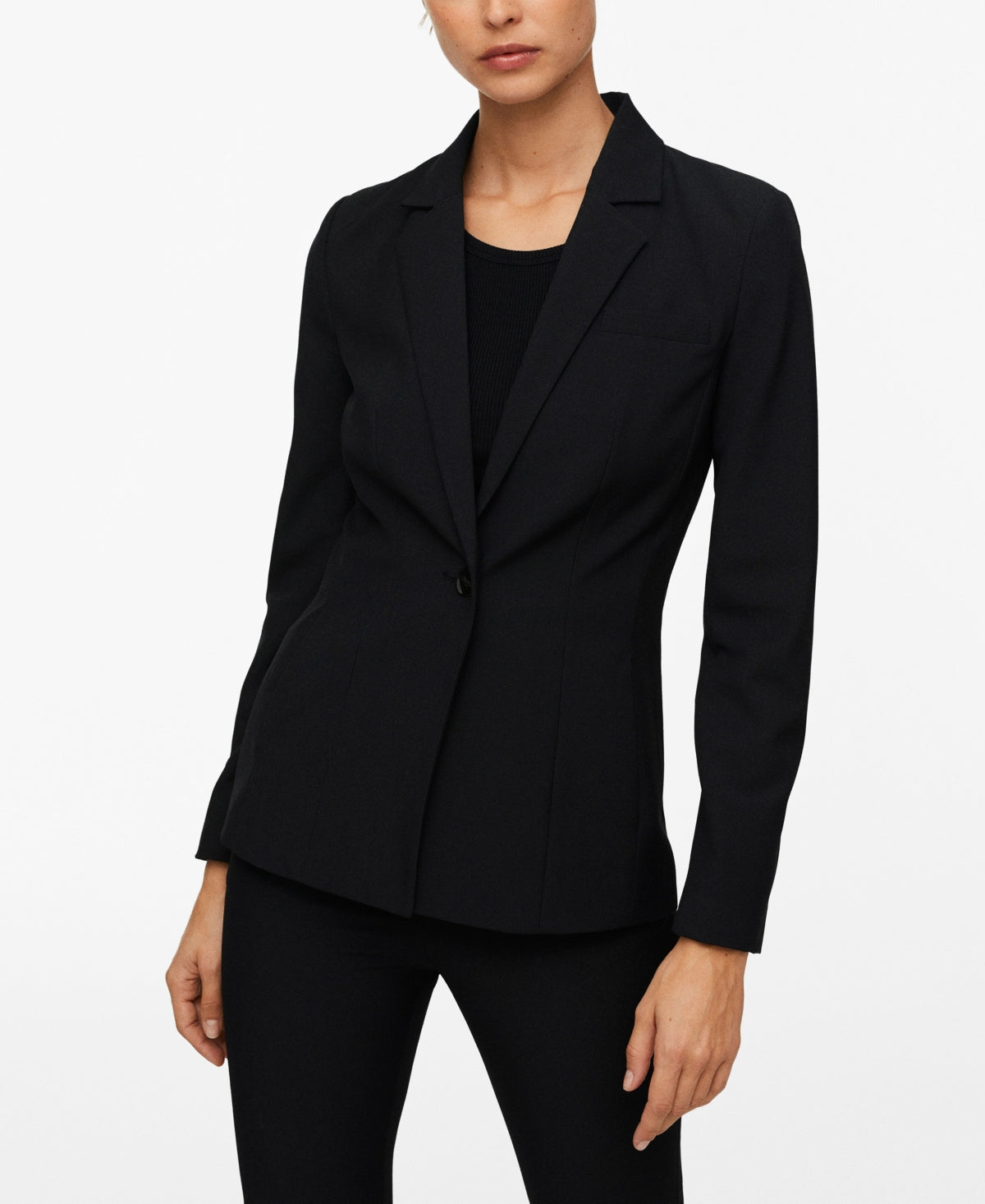 Blazer feminino MANGO Essential com ajuste e ombros acolchoados, preto, tamanho 4