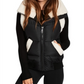 Colete acolchoado feminino Sam Edelman Billie Sherpa com acabamento em sherpa, preto, tamanho médio