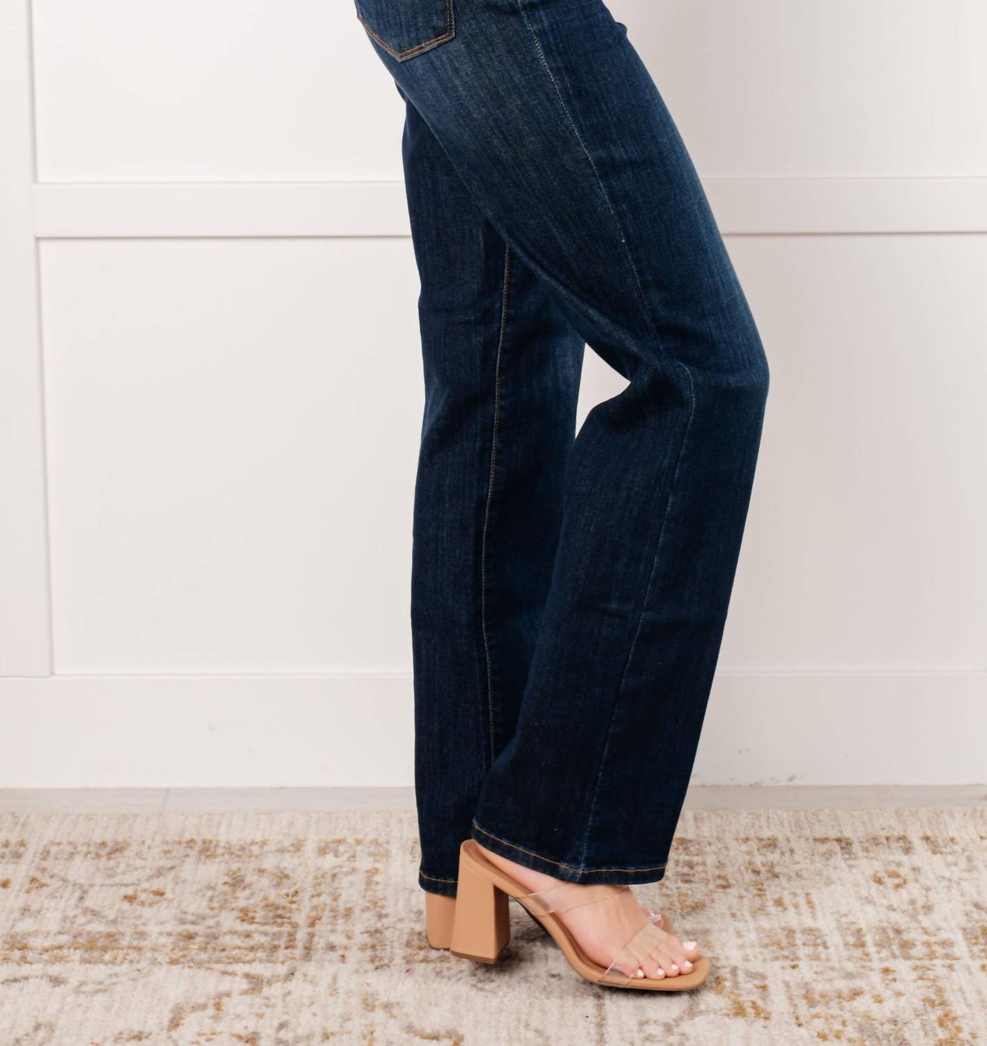 Judy Blue - High Rise Classic Straight Jean