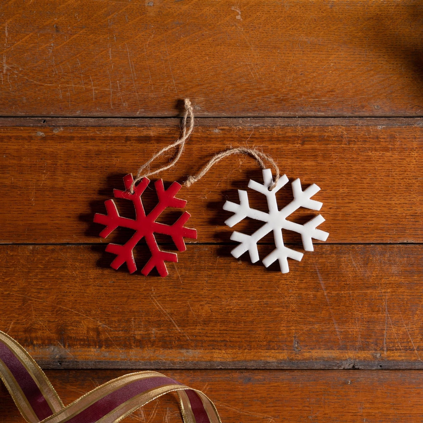 Wood Snowflake Ornament (Set of 12)